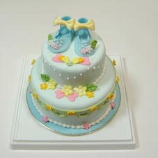 出産祝いのケーキ